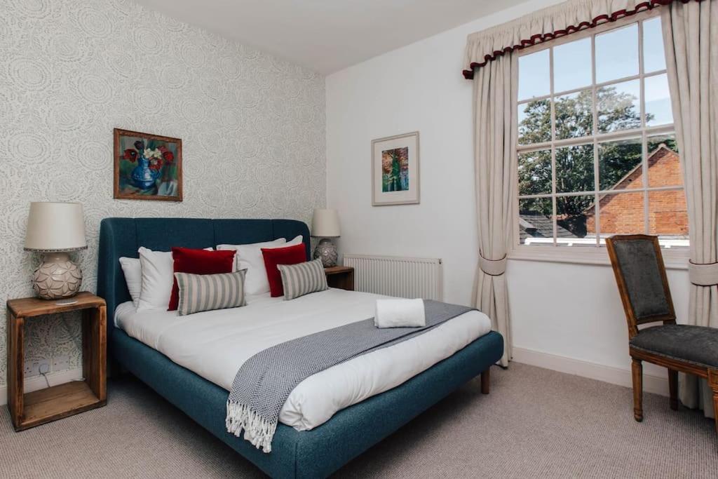 Dolls House - Luxury Townhouse *Sleeps 10* Villa Henley-on-Thames Kültér fotó