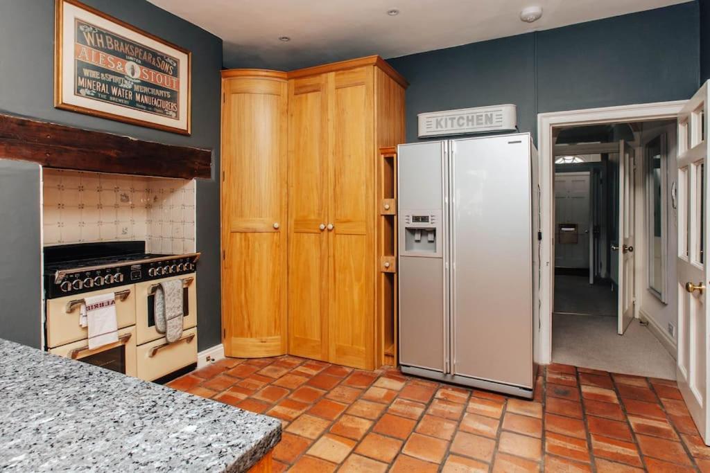 Dolls House - Luxury Townhouse *Sleeps 10* Villa Henley-on-Thames Kültér fotó