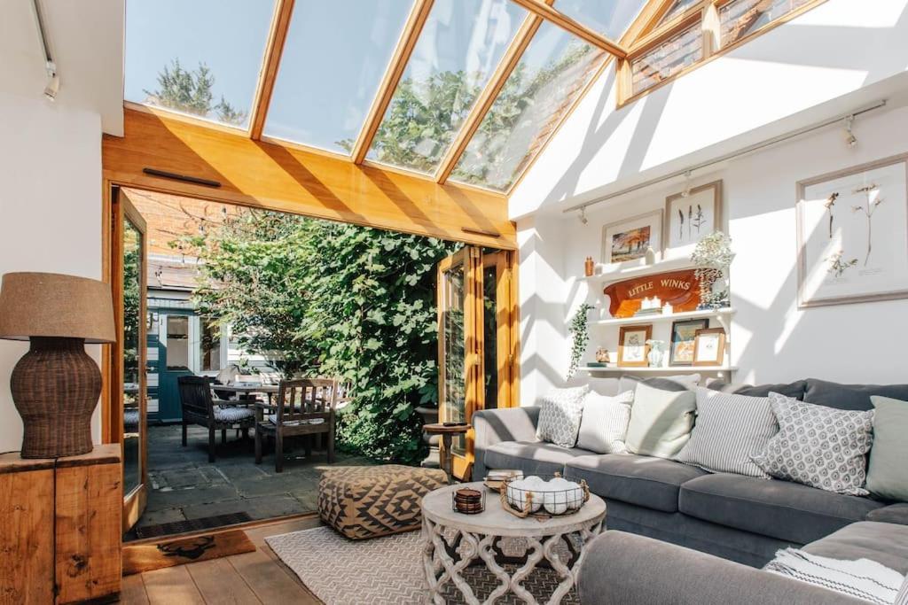 Dolls House - Luxury Townhouse *Sleeps 10* Villa Henley-on-Thames Kültér fotó